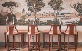 Hotel Madeleine De Senlis